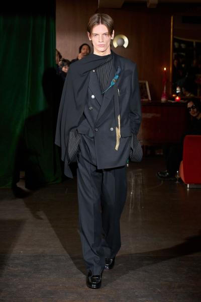 Bed j.w. Ford 26FW M001